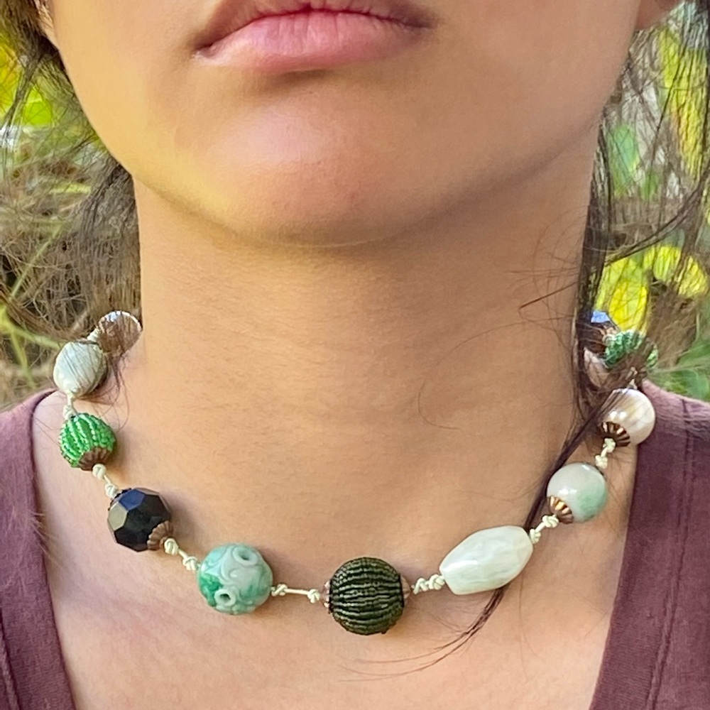 Retro Chunky Glass Bead Short Necklace